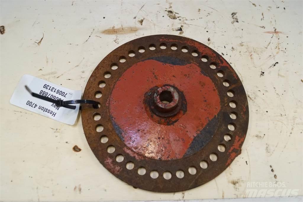 Hesston 4700 Autres matériels de fenaison