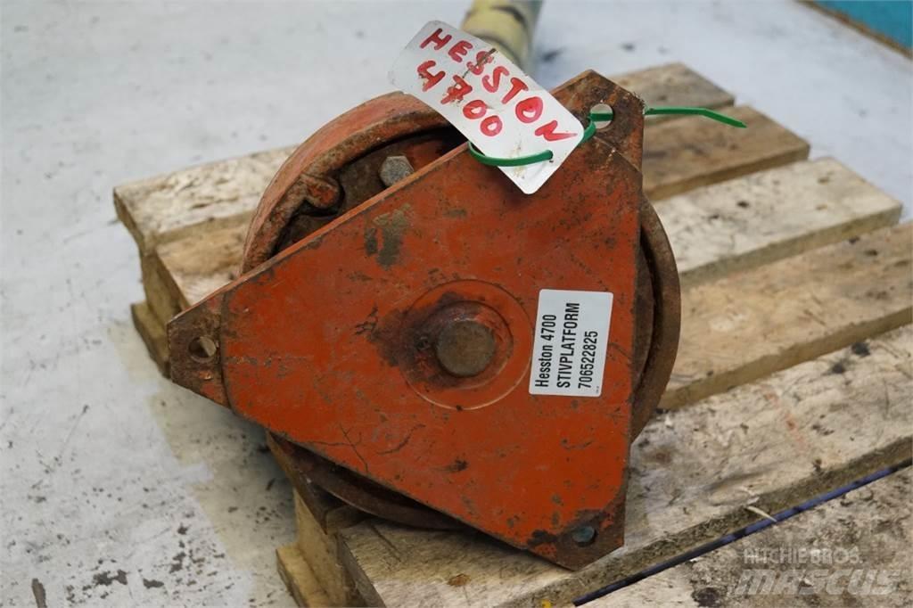 Hesston 4700 Autres équipements pour tracteur