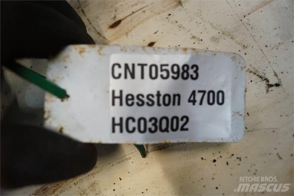 Hesston 4700 Autres matériels de fenaison