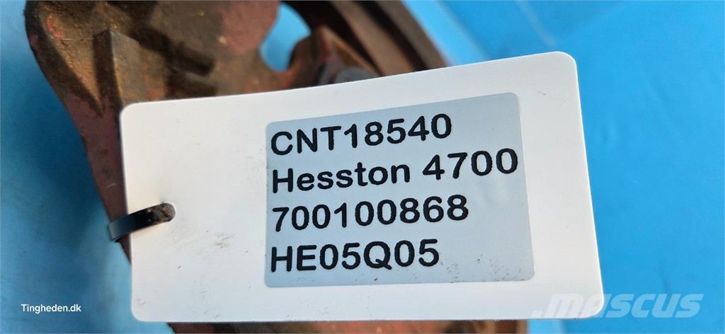 Hesston 4700 Autres matériels de fenaison