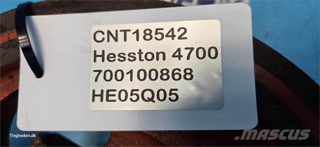 Hesston 4700 Autres matériels de fenaison