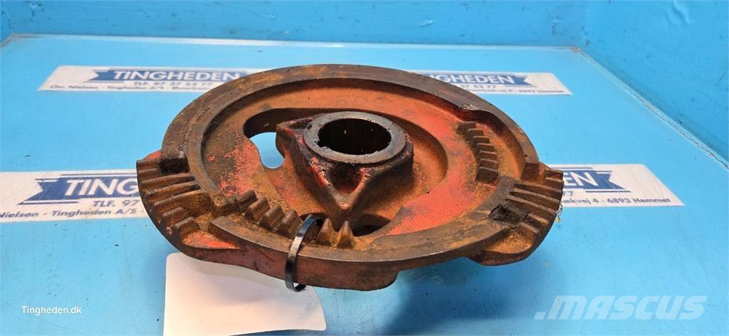 Hesston 4700 Autres matériels de fenaison