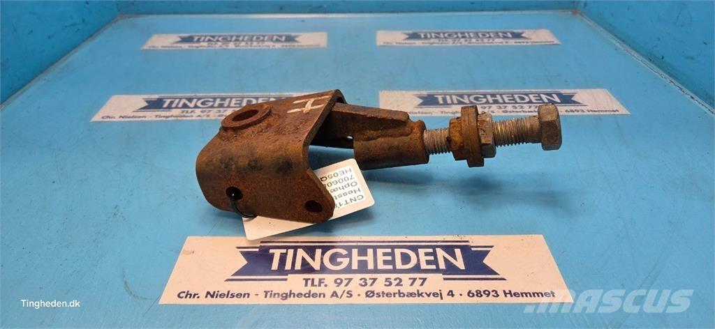 Hesston 4700 Autres matériels de fenaison