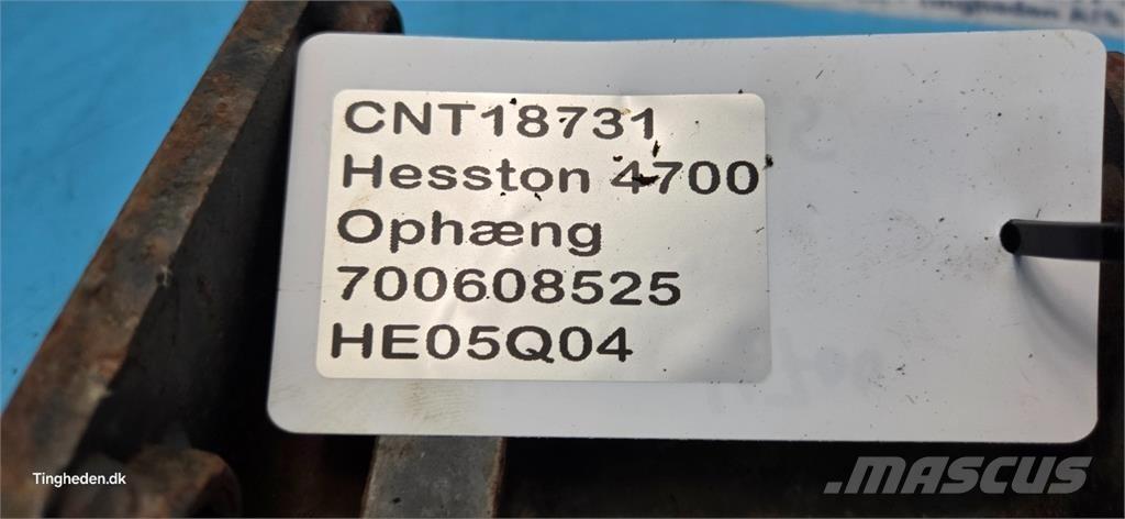 Hesston 4700 Autres matériels de fenaison