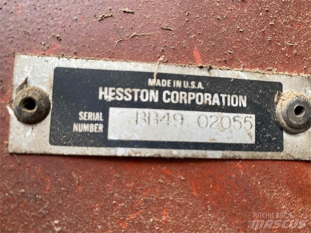 Hesston 4900 Presse cubique
