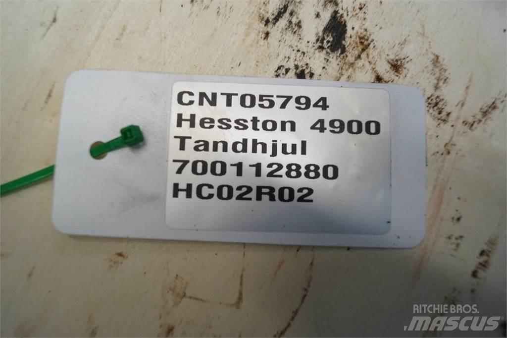 Hesston 4900 Autres matériels de fenaison