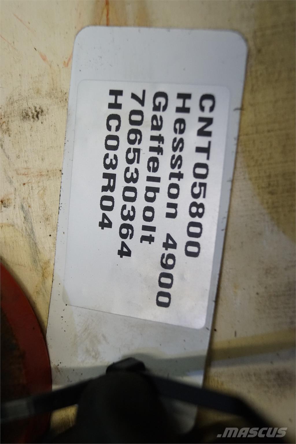 Hesston 4900 Autres matériels de fenaison