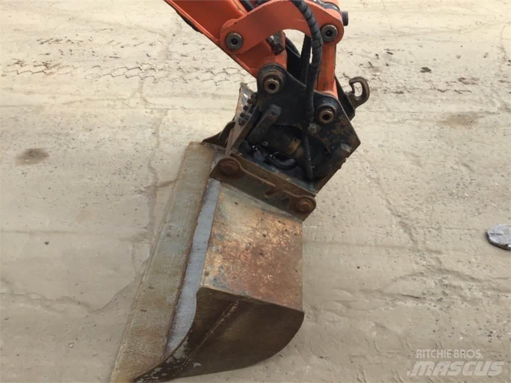 Hitachi ZX33U Mini pelle < 7t