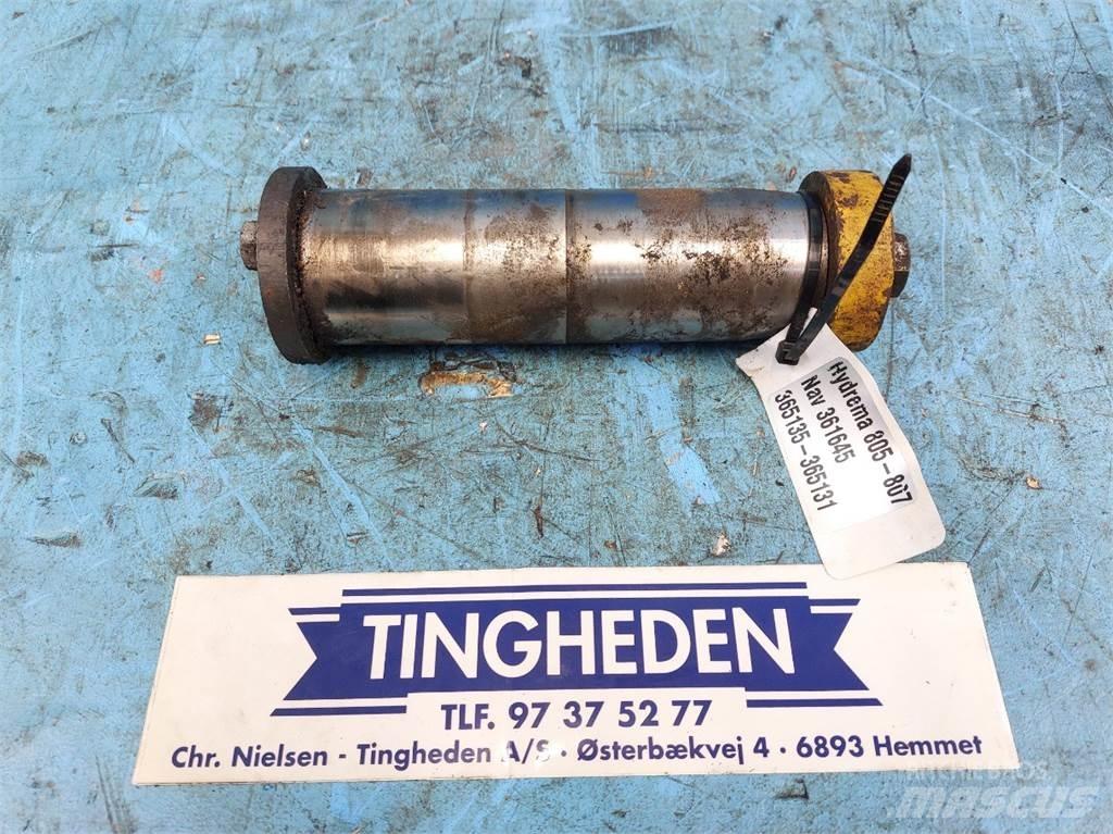 Hydrema 805 Bras et Godet
