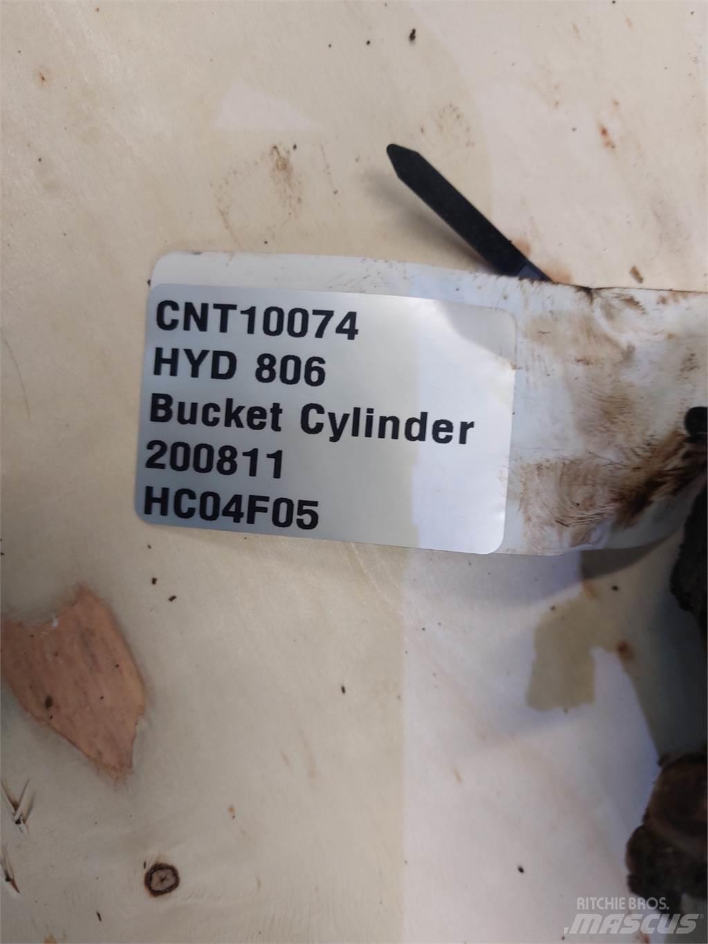 Hydrema 806 Bras et Godet