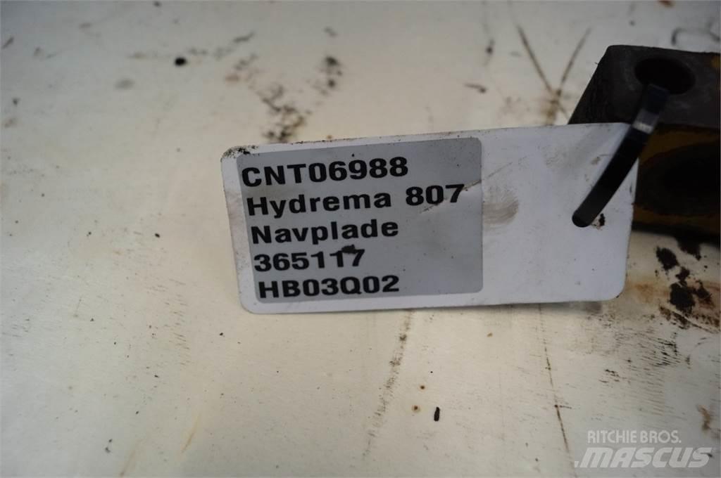 Hydrema 807 Pelle rétro arrière