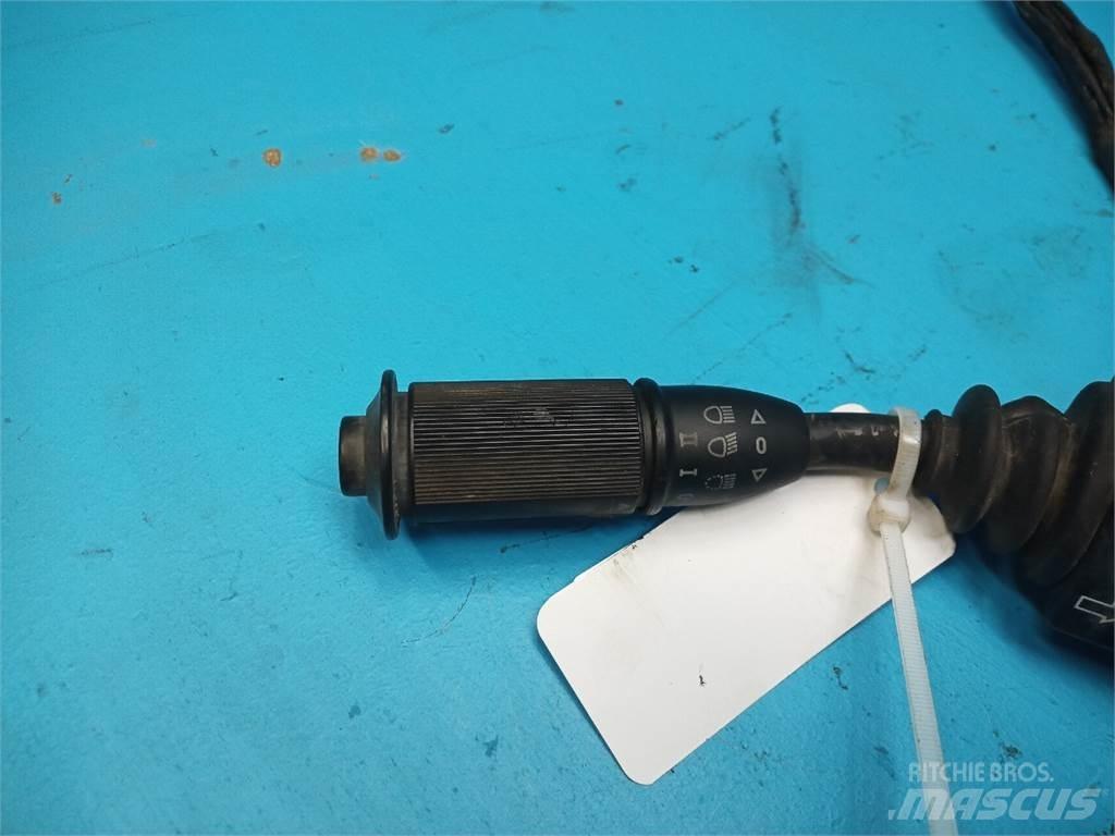 Hydrema 906B Electronique