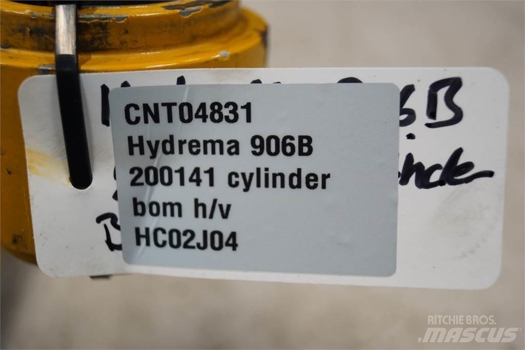 Hydrema 906B Pelle rétro arrière