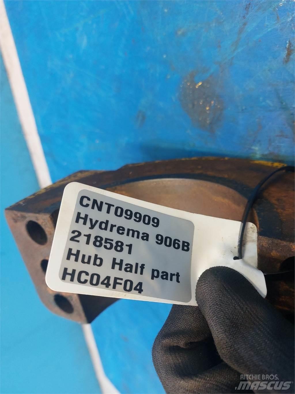 Hydrema 906B Pelle rétro arrière