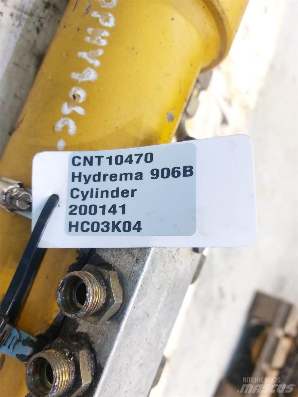 Hydrema 906B Pelle rétro arrière