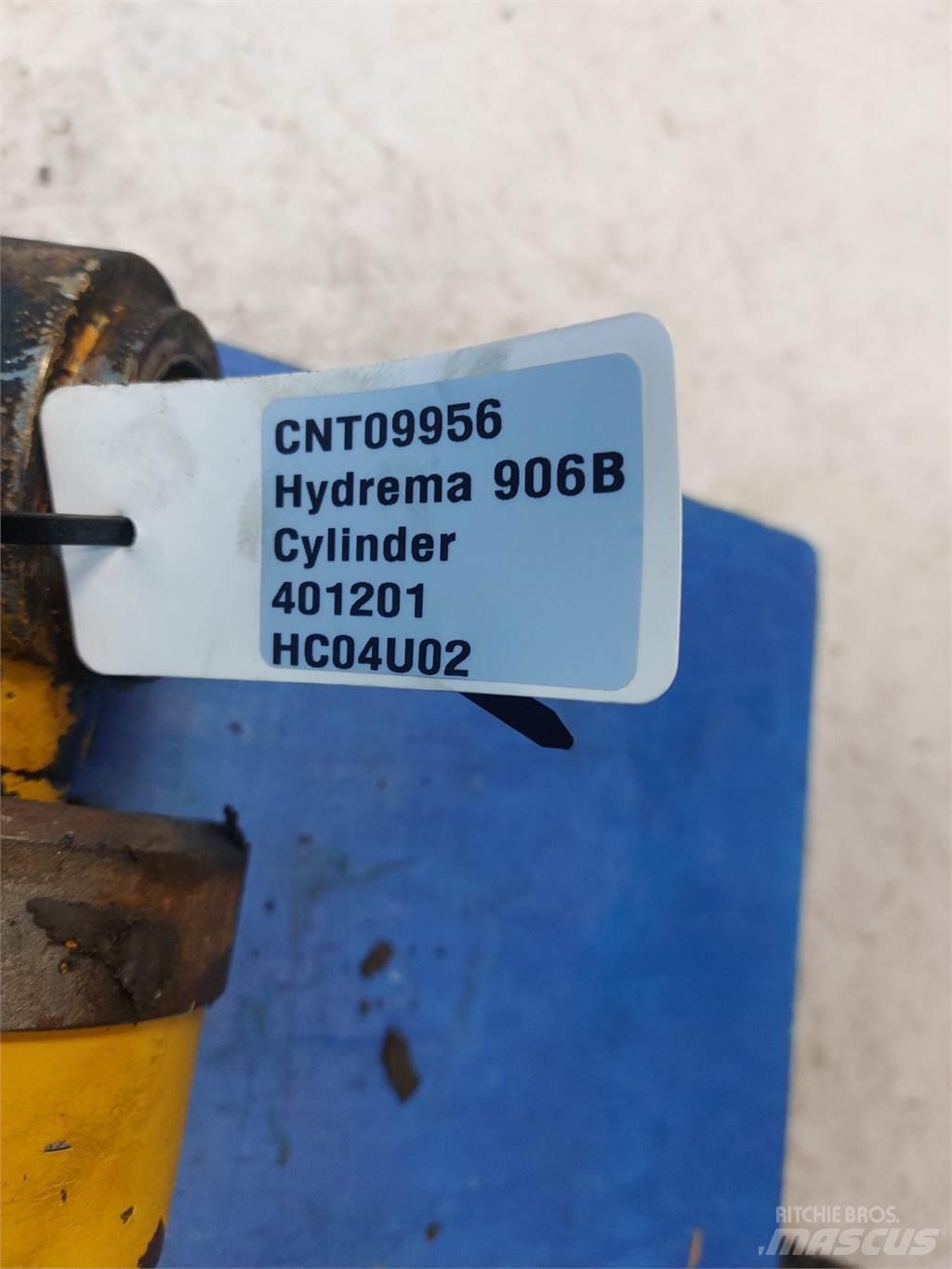 Hydrema 906B Bras et Godet