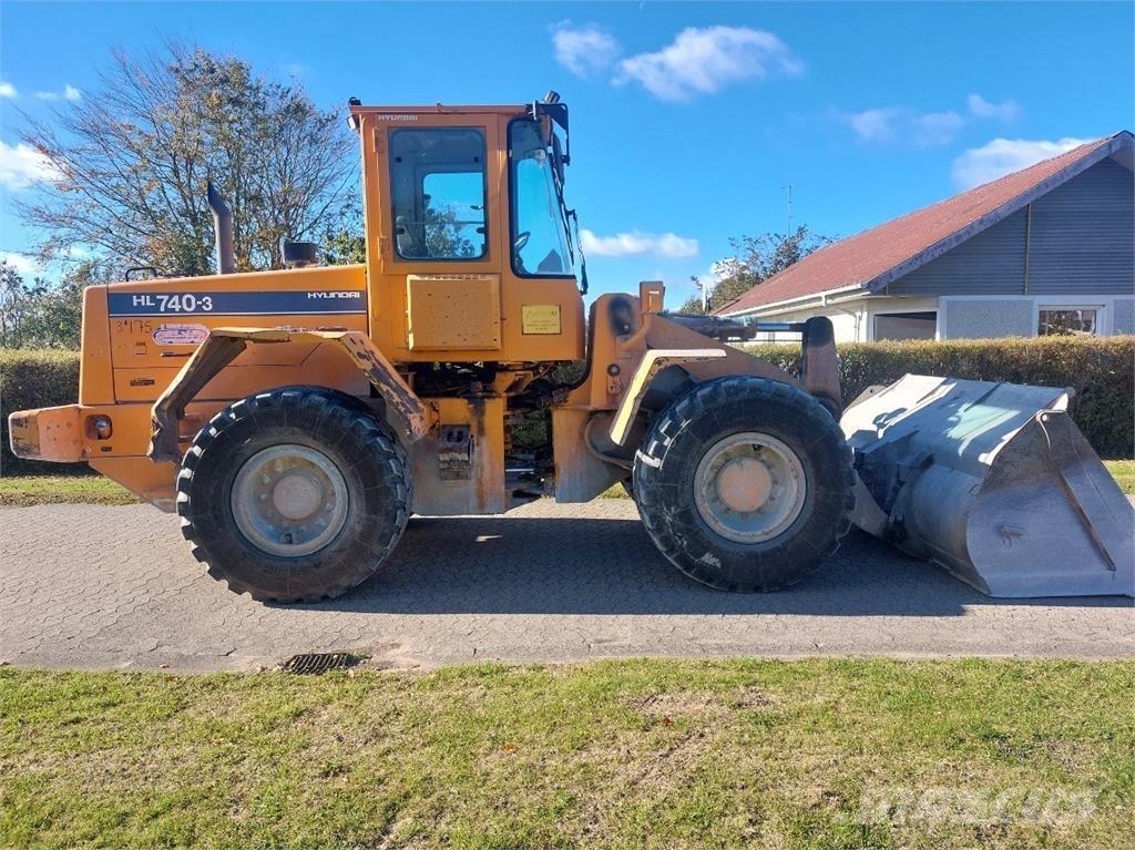 Hyundai HL740-3 Chargeuse sur pneus