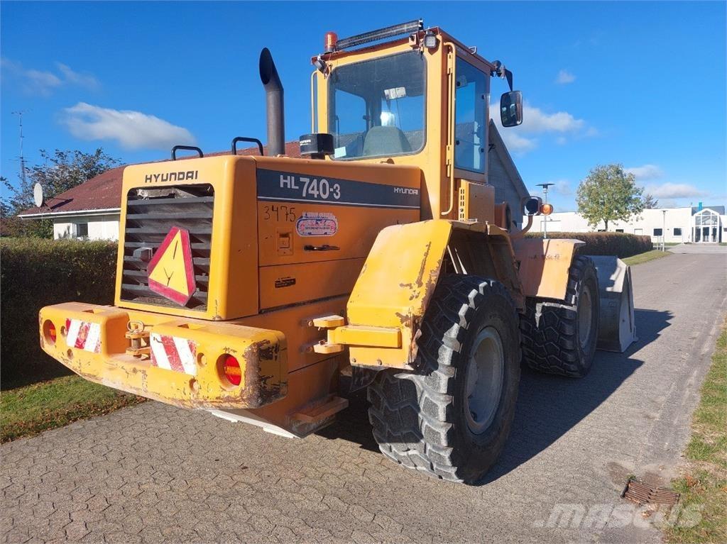 Hyundai HL740-3 Chargeuse sur pneus