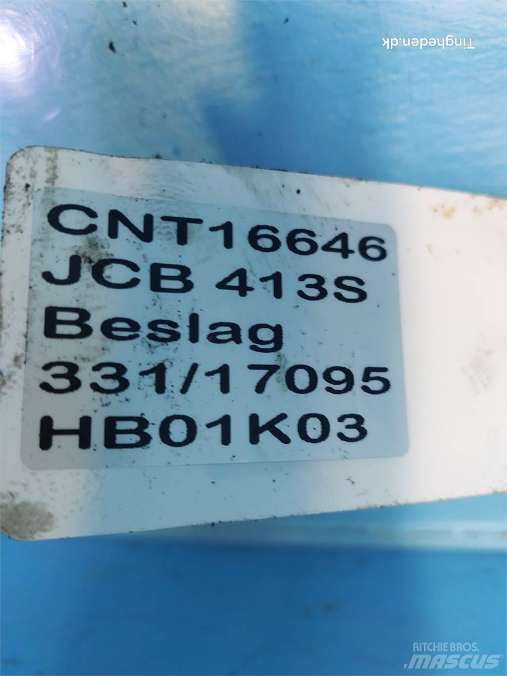JCB 413S Bras et Godet