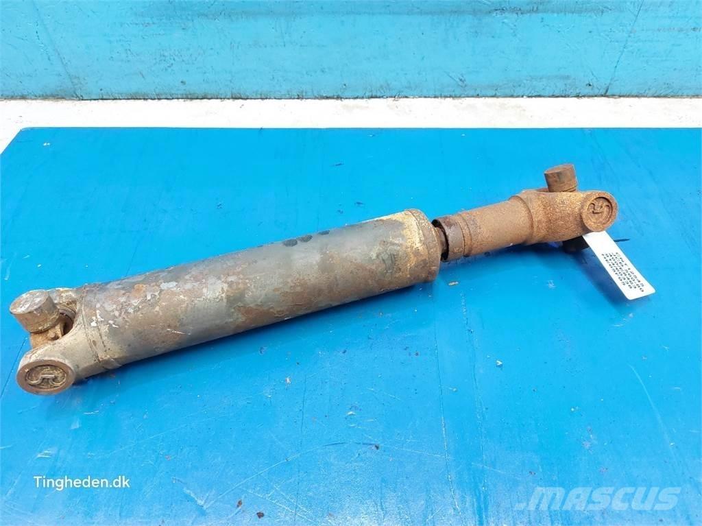 JCB 560-80 Transmission