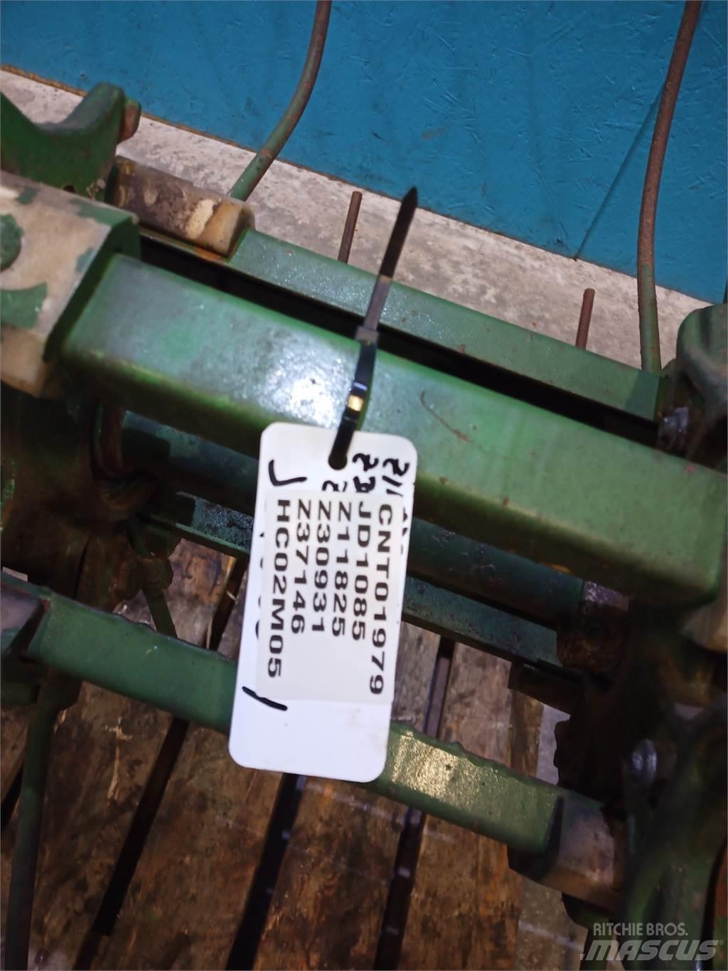 John Deere 1085 Accessoires moissonneuse batteuse