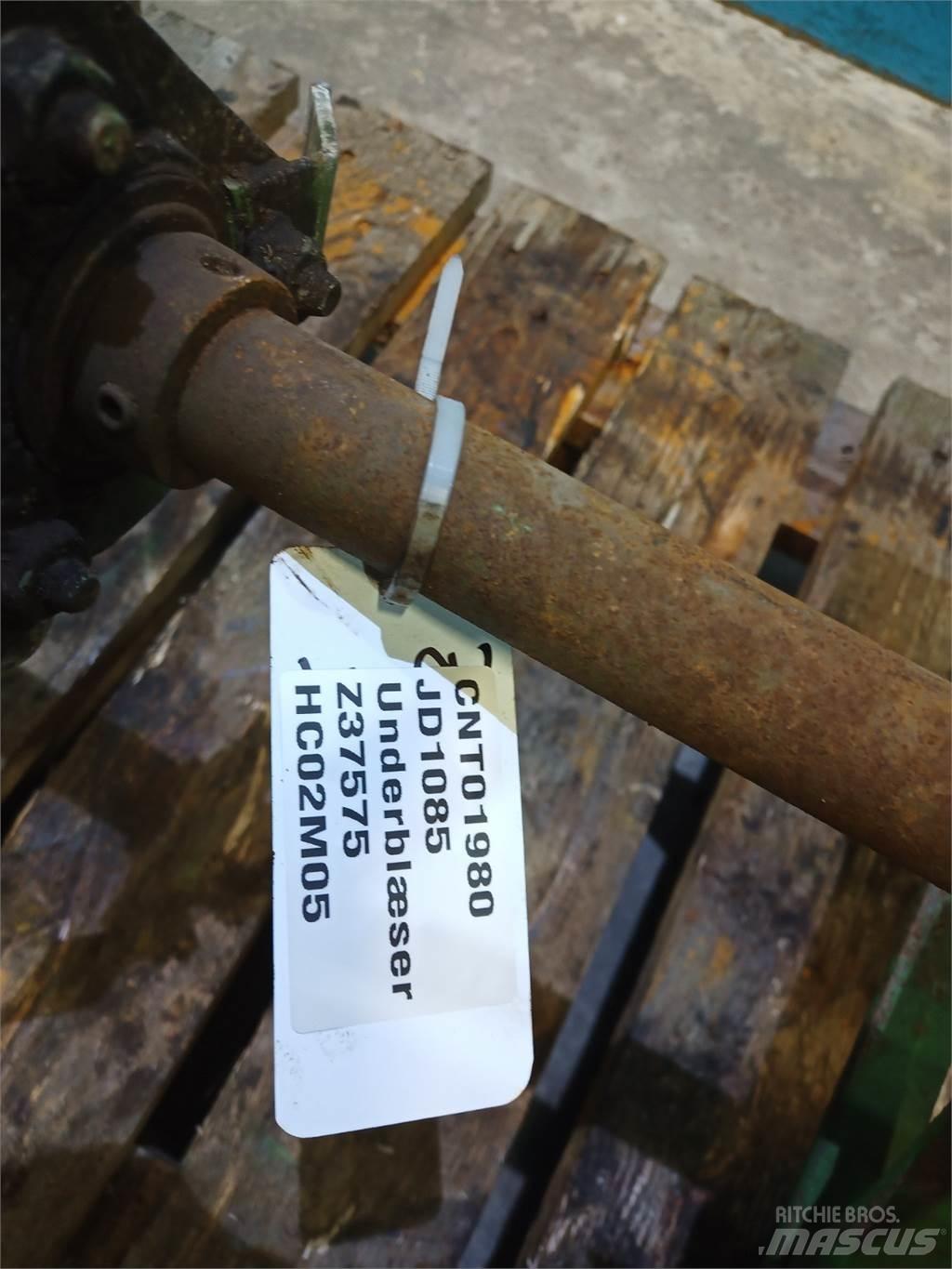 John Deere 1085 Sableuse et saleuse