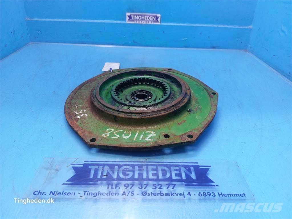 John Deere 1085 Sableuse et saleuse