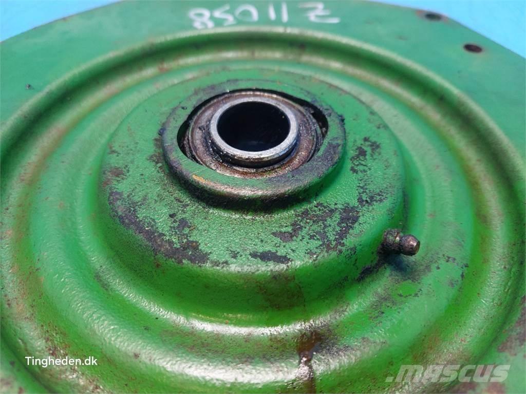 John Deere 1085 Sableuse et saleuse