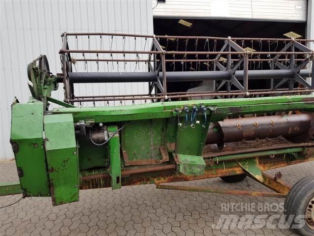 John Deere 16 Accessoires moissonneuse batteuse
