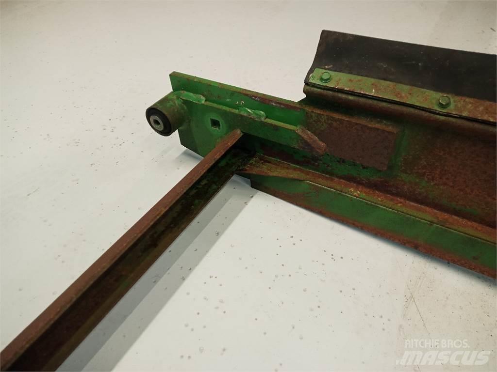 John Deere 2054 Sableuse et saleuse