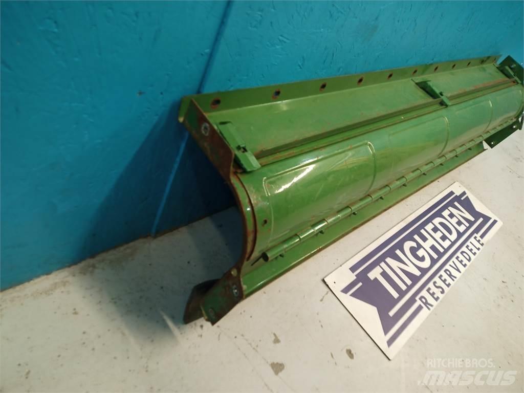 John Deere 2054 Sableuse et saleuse