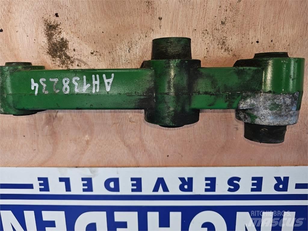 John Deere 2054 Sableuse et saleuse
