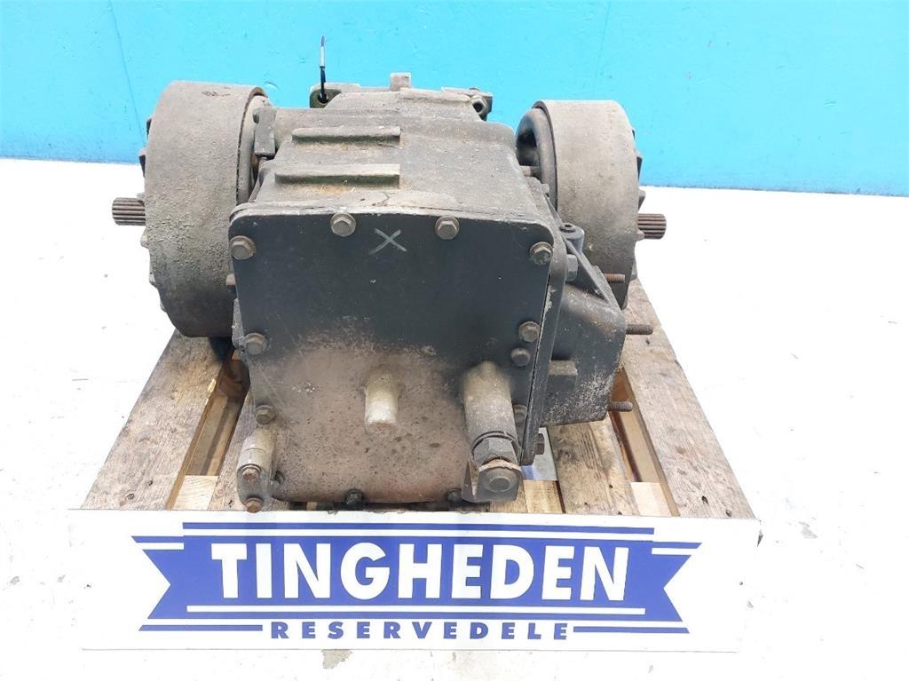 John Deere 2254 Transmission