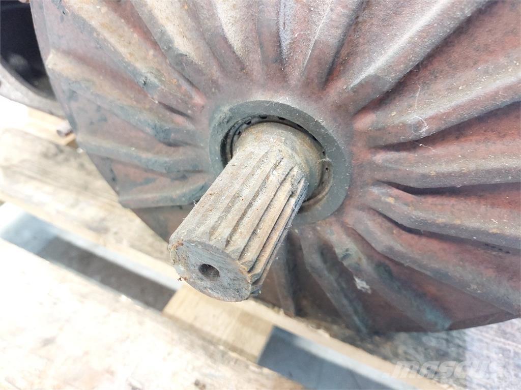John Deere 2254 Transmission