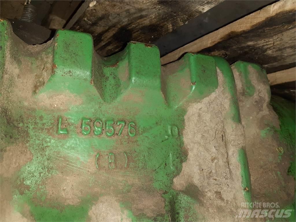John Deere 2450 Autres équipements pour tracteur