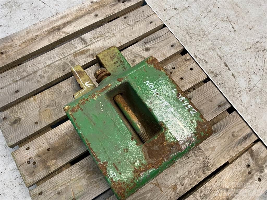 John Deere 3040 Masse avant