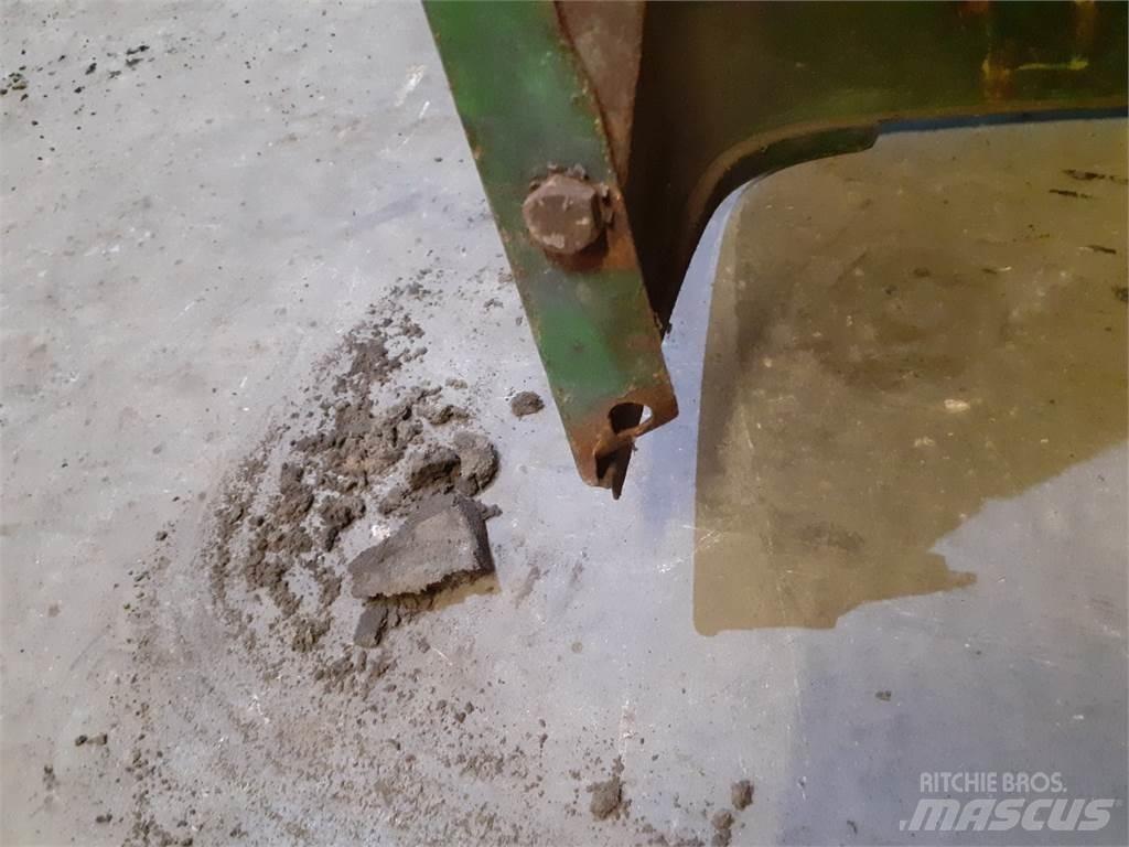 John Deere 3130 Autres équipements pour tracteur