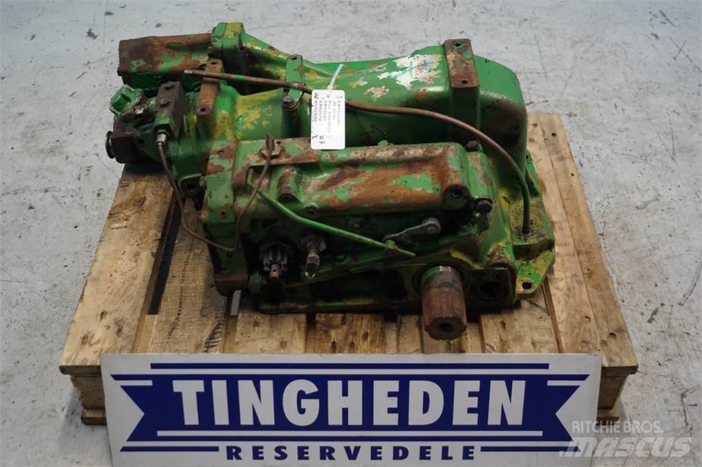 John Deere 4240 Autres équipements pour tracteur