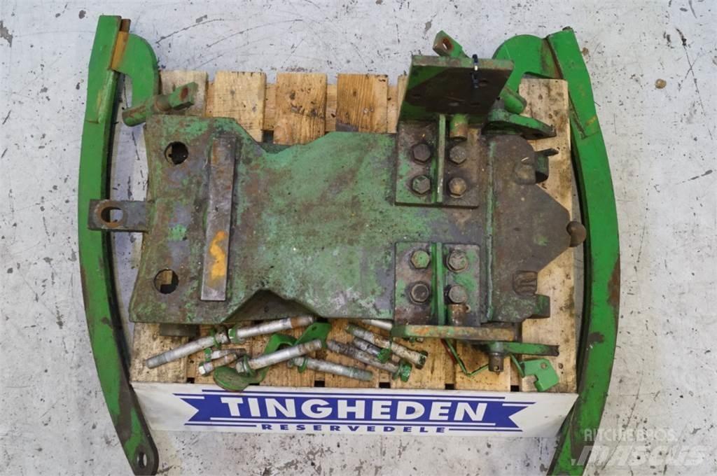 John Deere 4450 Autres équipements pour tracteur