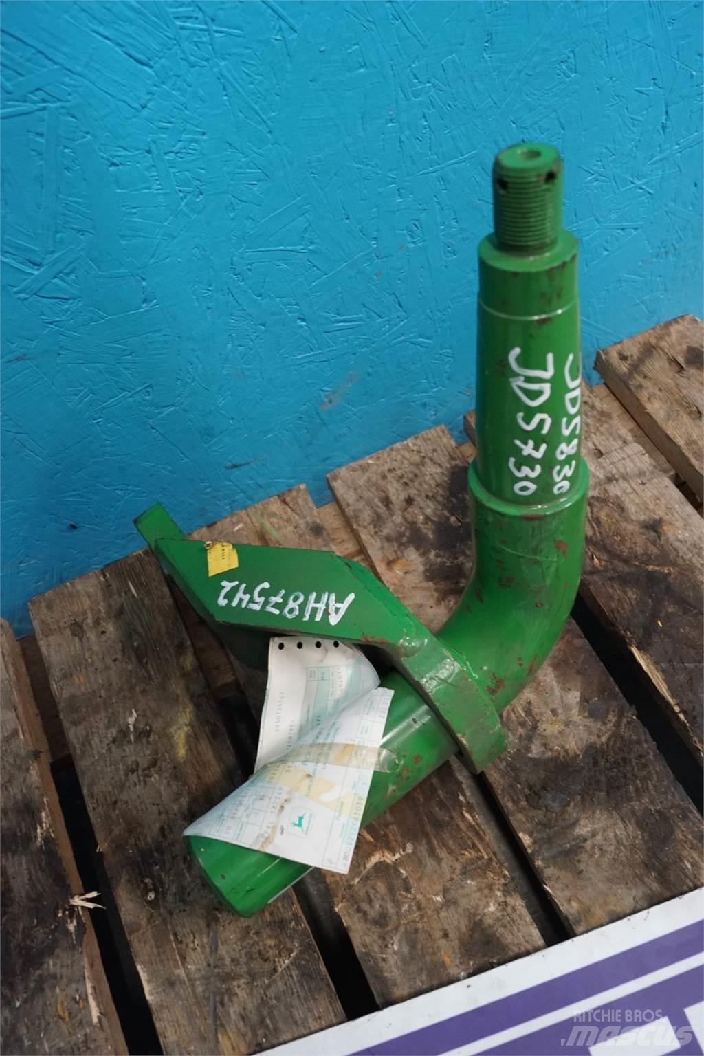 John Deere 5830 Accessoires pour machines à foin et à fourrage
