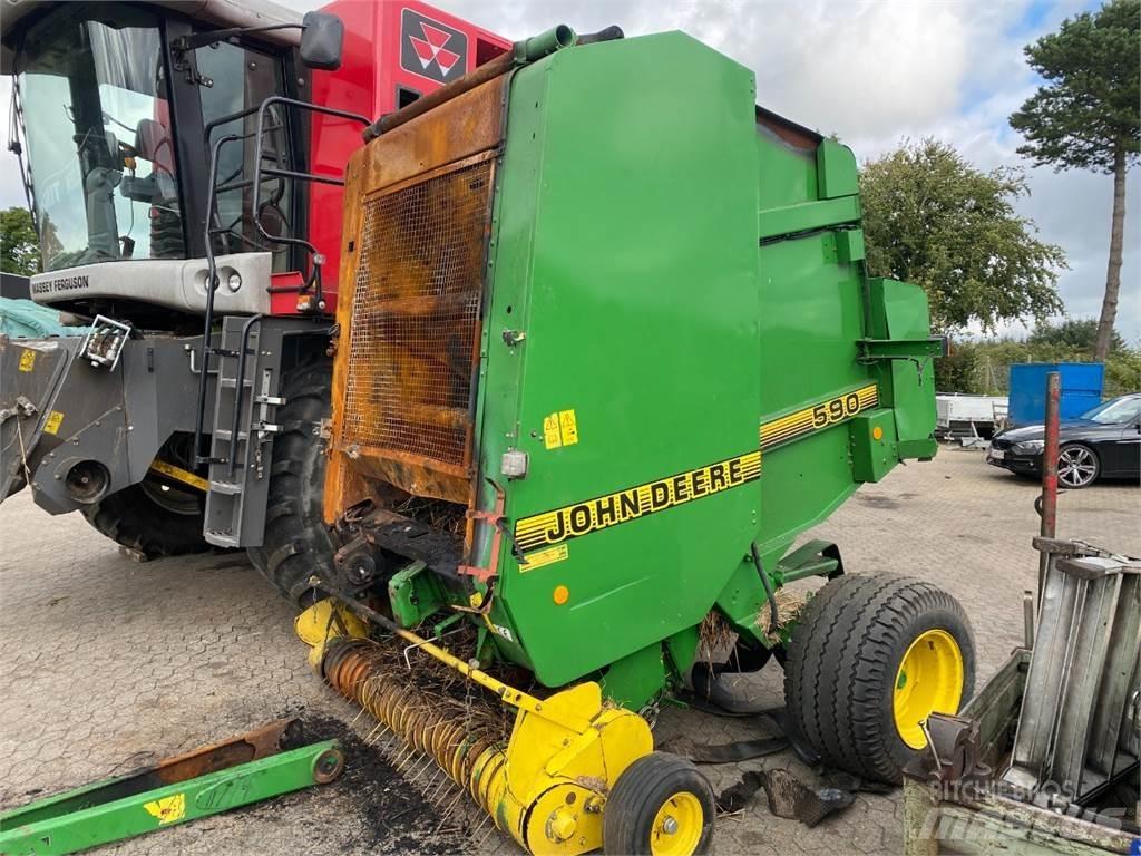 John Deere 590 Presse à balle ronde