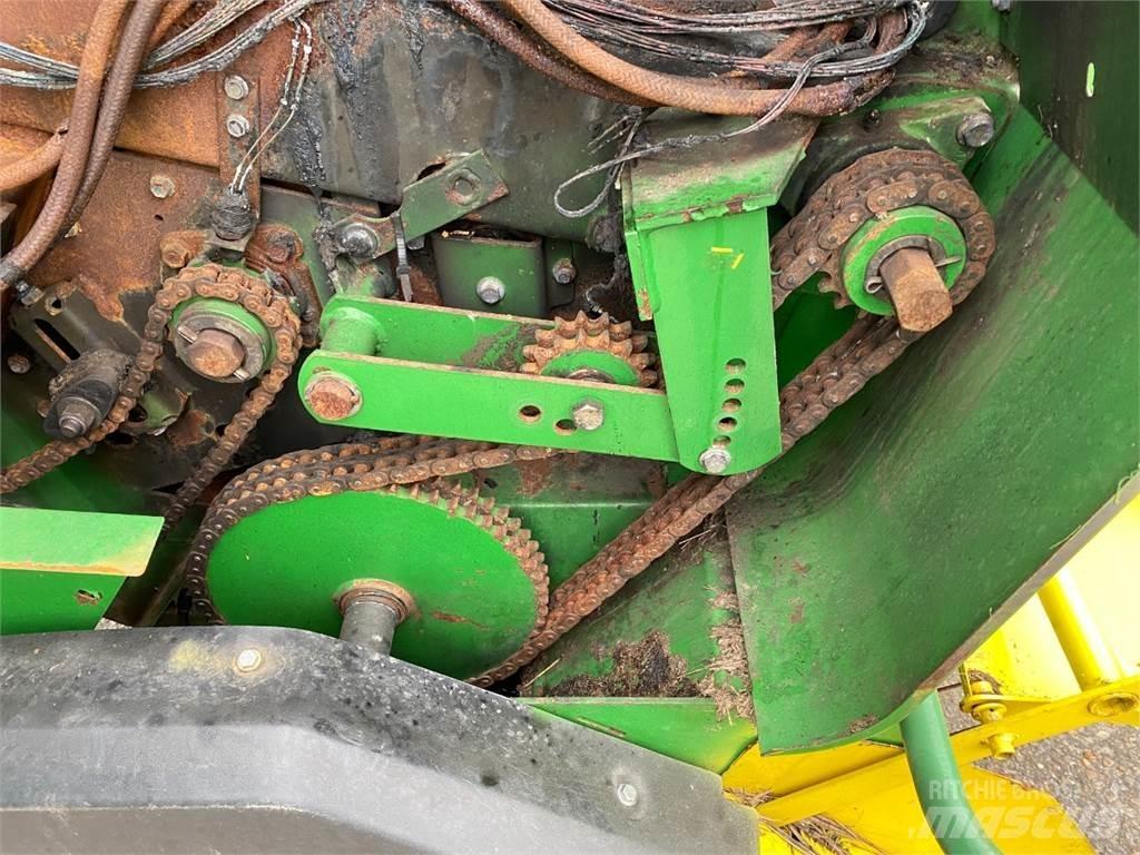 John Deere 592 Presse à balle ronde