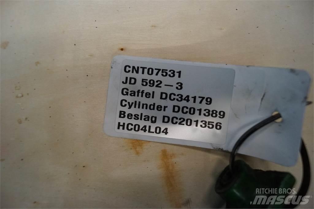 John Deere 592 Autres matériels de fenaison