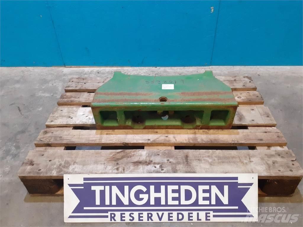 John Deere 6410 Masse avant