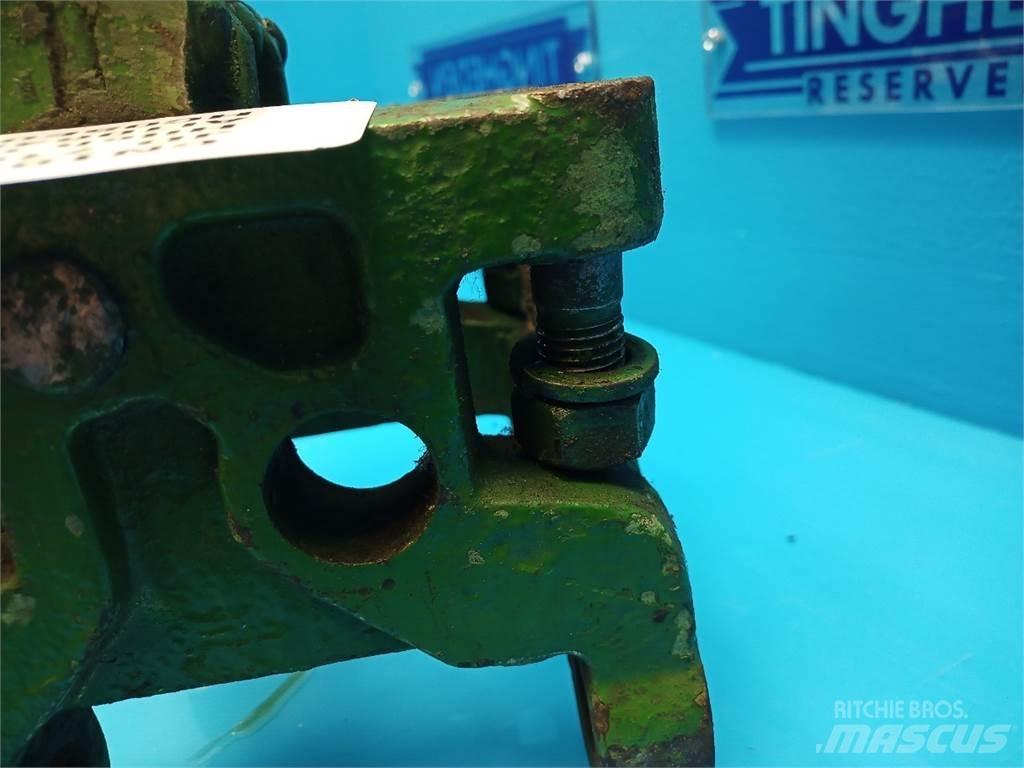 John Deere 710 Autres équipements pour tracteur