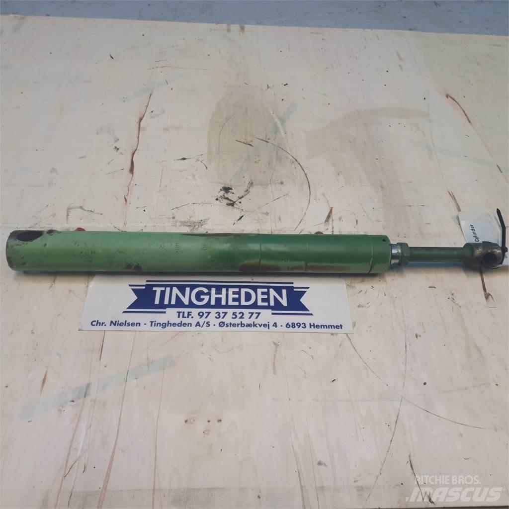 John Deere 820 Hydraulique