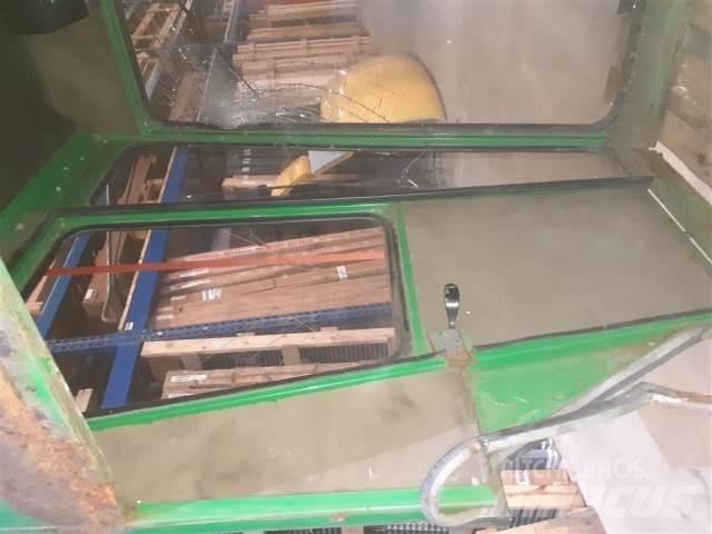 John Deere 955 Cabines et Intérieur