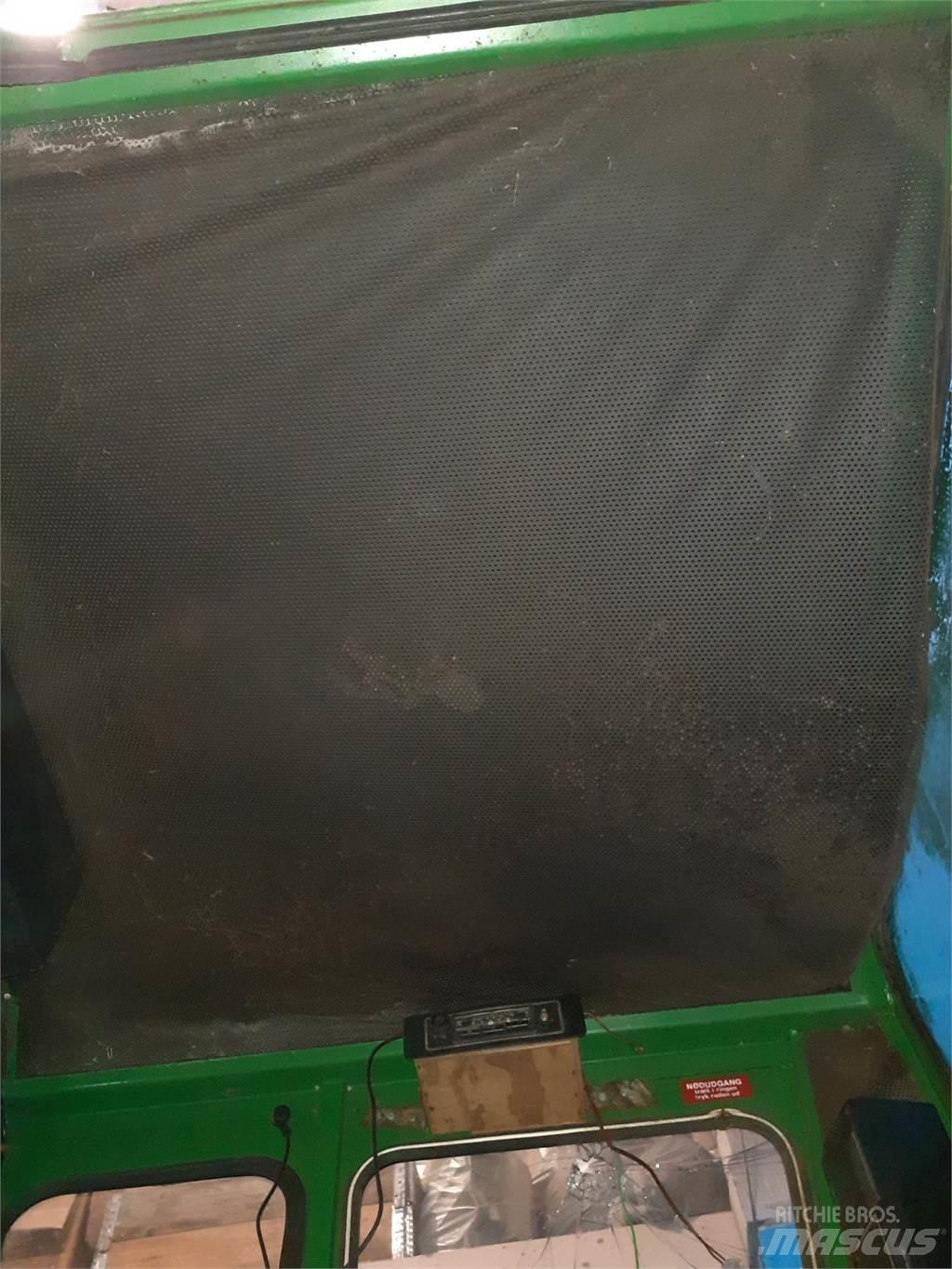 John Deere 955 Cabines et Intérieur
