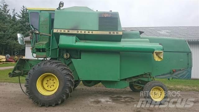 John Deere 965 Moissonneuse batteuse