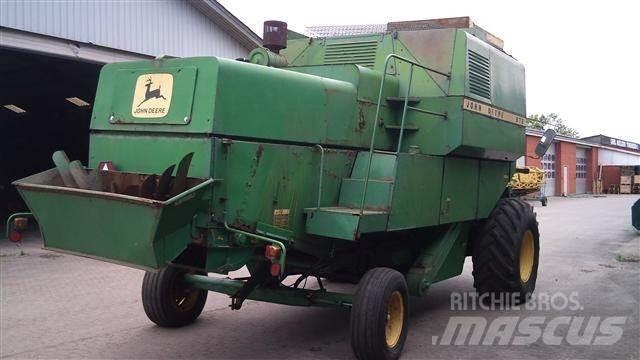 John Deere 975 Moissonneuse batteuse